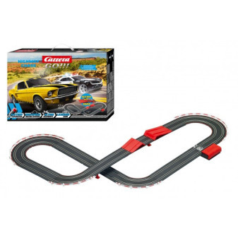 Autodráha Carrera GO!!! 63519 Highway Chase 4,3 m + 2 autá v krabici 54x36x7cm