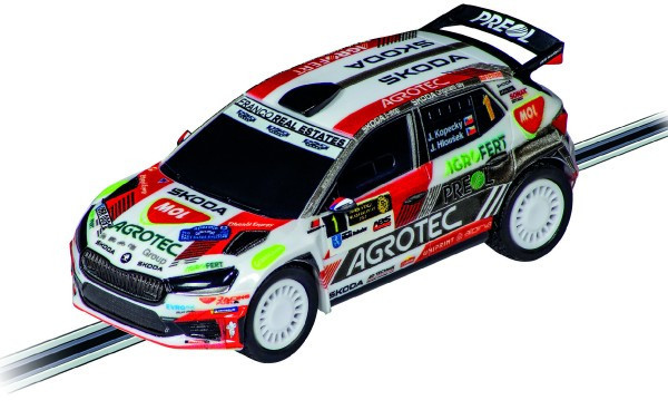 Auto Carrera GO!!! Škoda Fabia RS Rally 2 'Kopičky' plast 9cm na karte