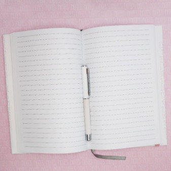 Eva Salvatore Burešová - Notes linajkový - Biely