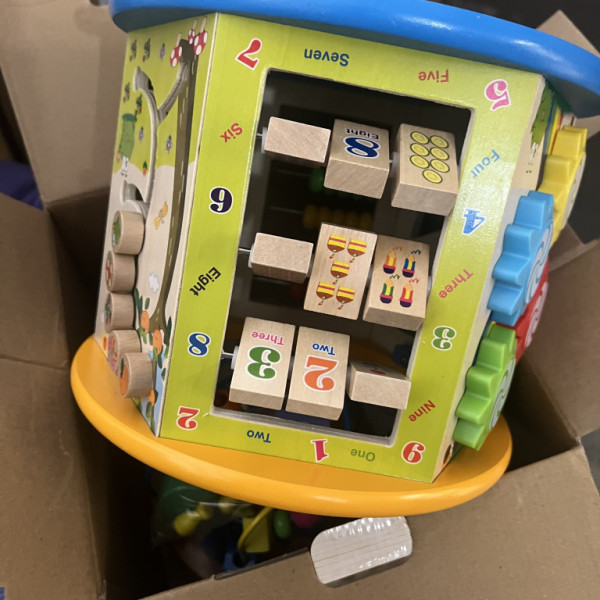 Aga4Kids Drevená motorická kocka 7v1