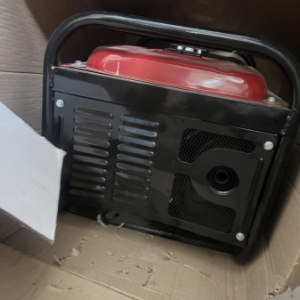 KraftWorld Trojfázová benzínová elektrocentrála 3 kW 2DAZ127